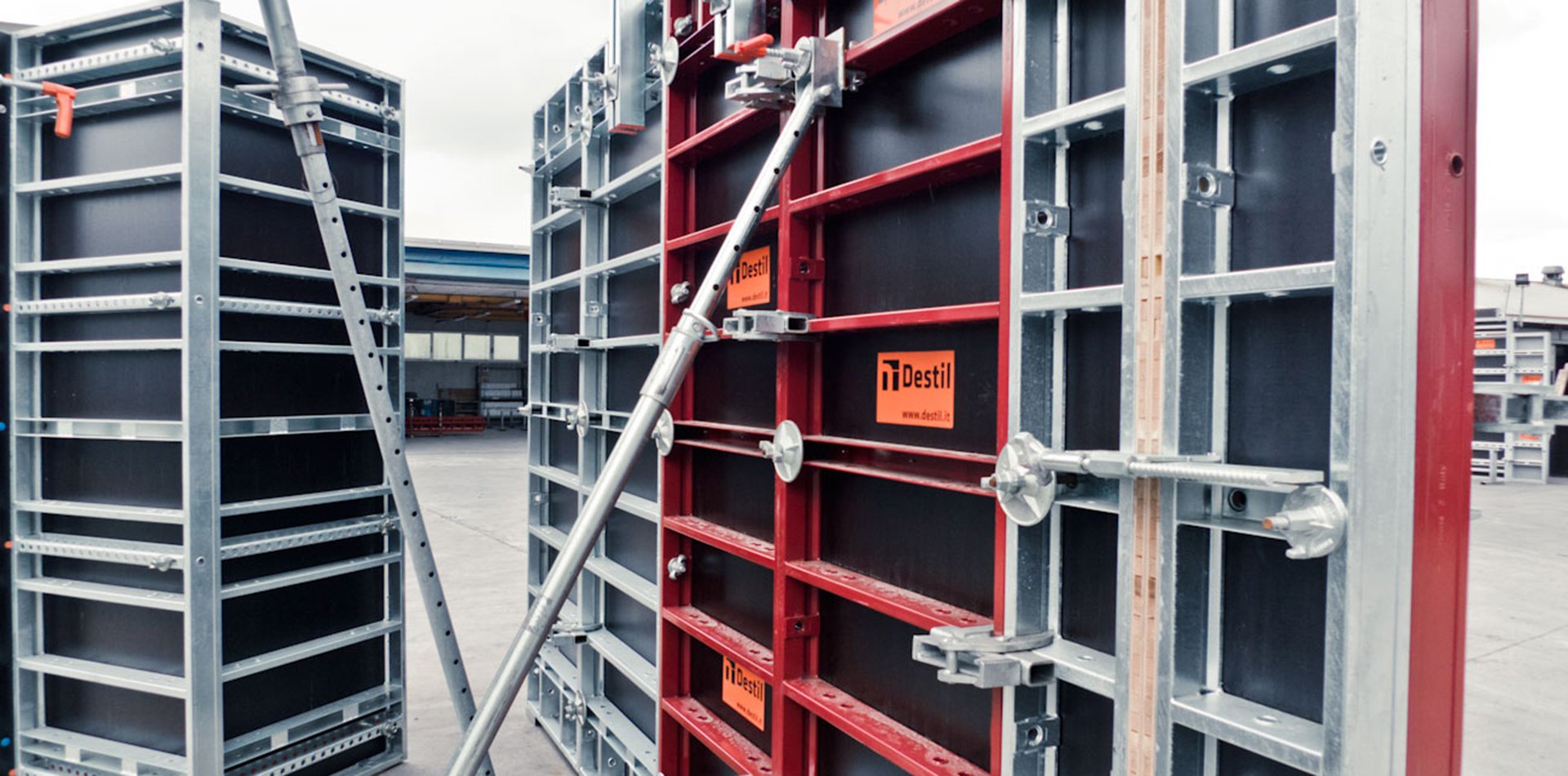 Destil2 Light Wall Formwork 60kn | Farina Formworks