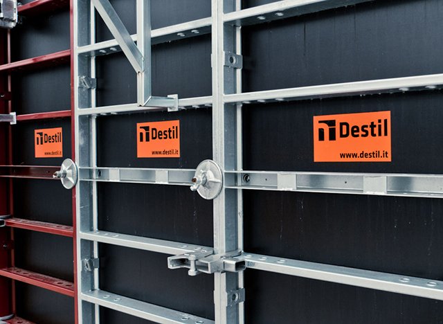 Destil2 Light Wall Formwork 60kn | Farina Formworks