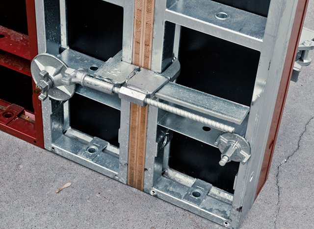 Destil2 Light Wall Formwork 60kn | Farina Formworks