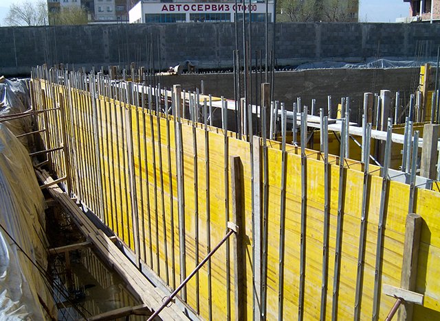 H20 Timber Beams And Plywood | Farina Formworks